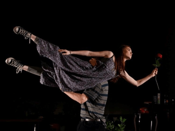 Theatre Groups’ ‘Things I Know to be True’: An Ambitious Take on Love in its Many&nbsp;Forms