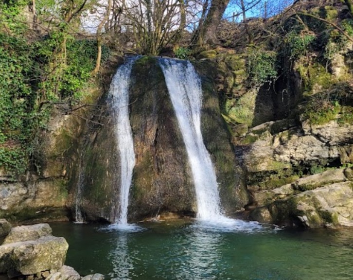 Escapes Beyond the Library: Outdoor Gems Around&nbsp;Leeds